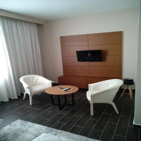 Ascua 3*