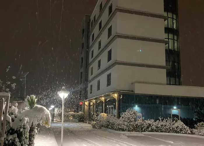 Ascua Hotel Vasqarr