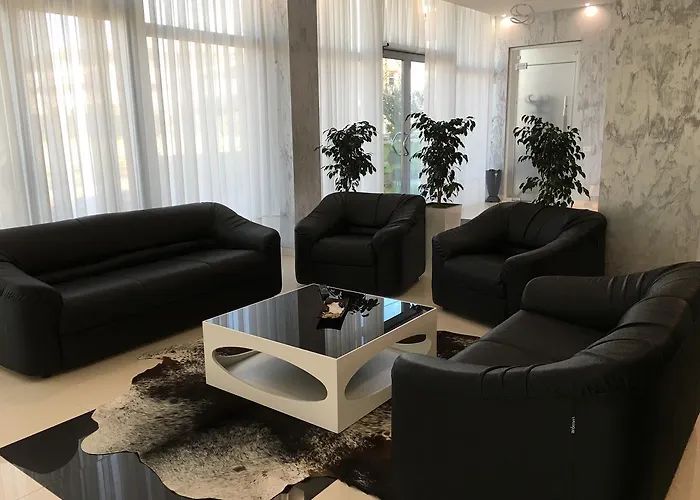 Ascua Hotel 3*