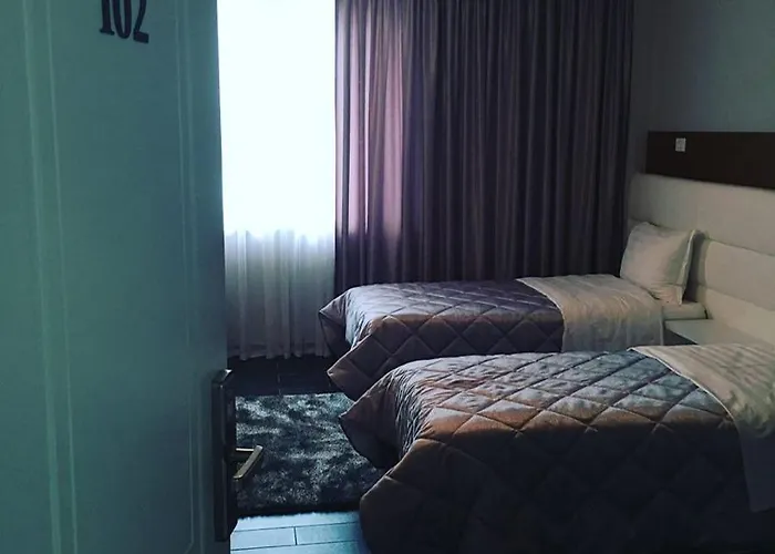 Ascua Hotel 3*